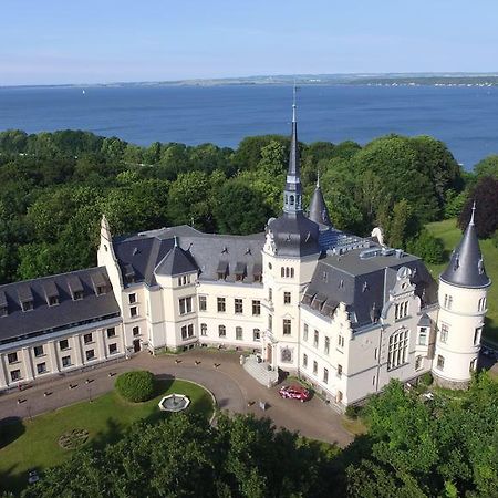 Schlosshotel Ральсвик Экстерьер фото