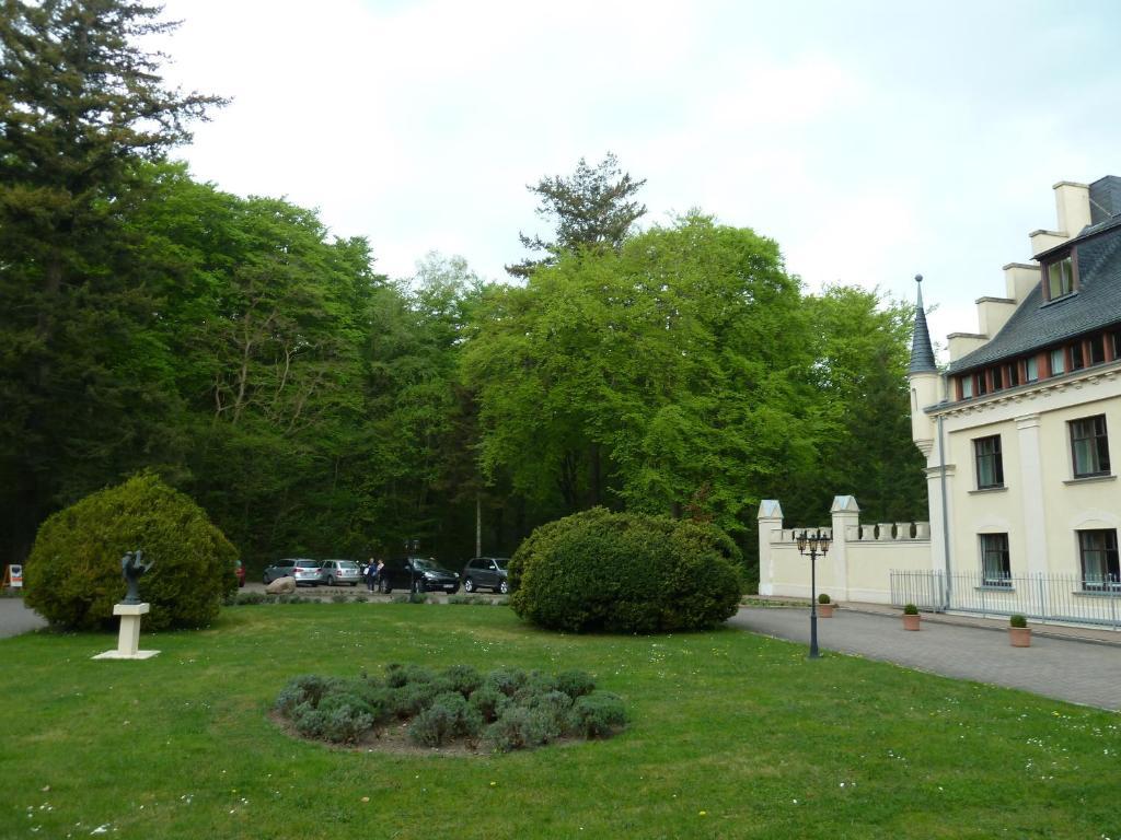 Schlosshotel Ральсвик Экстерьер фото