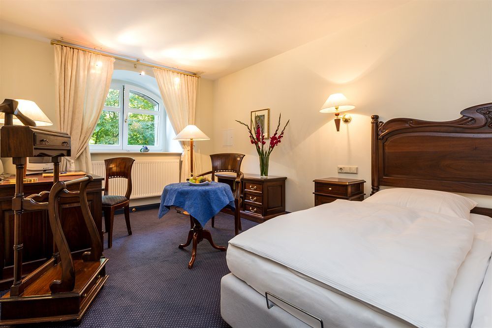 Schlosshotel Ральсвик Экстерьер фото