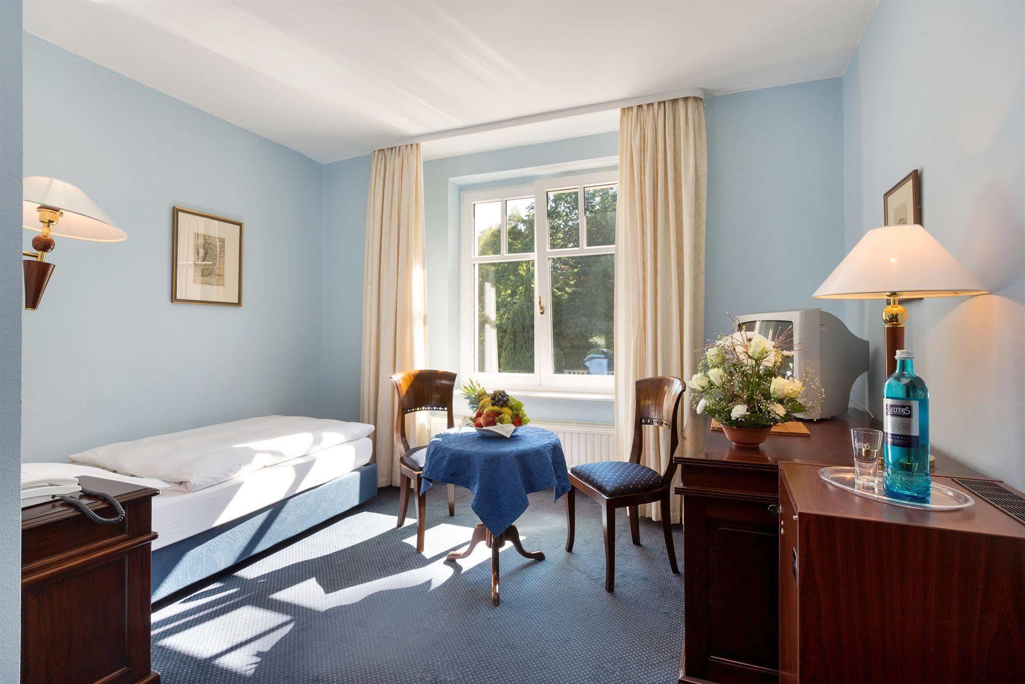 Schlosshotel Ральсвик Экстерьер фото