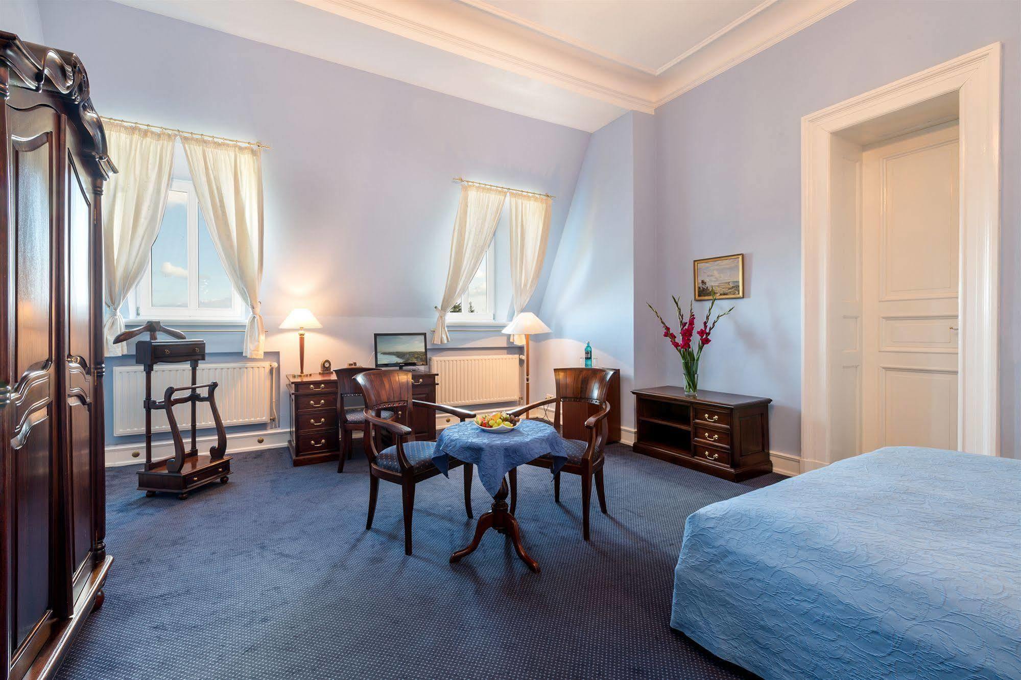 Schlosshotel Ральсвик Экстерьер фото